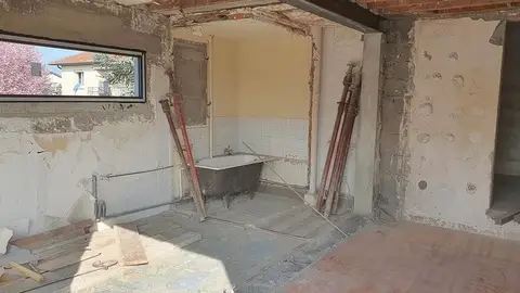 Rénovation Intérieure Roanne - transformation-renovation-avant-mousse-gava